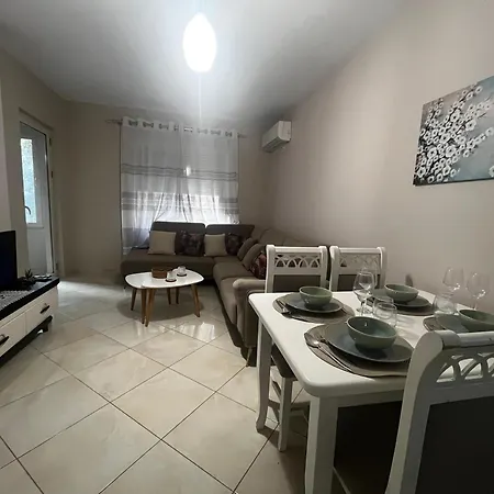 Olive Apartment *